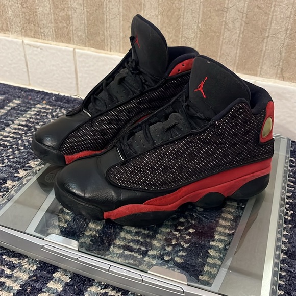 Jordan retro 13’s (bred). - Picture 2 of 4